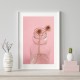 Ružový plagát na stenu s vázou
