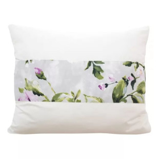 Krémová elegantná obliečka na vankúš so sivým kvetinovým ozdobným pruhom