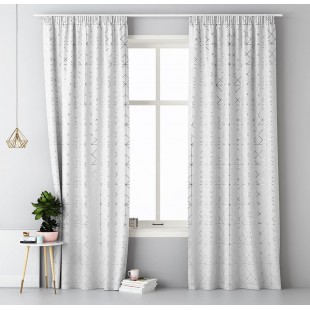Biely elegantný záves na okno so strieborným vzorom GLAMMY s riasiacou páskou
