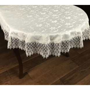 Obrus oválny krémový s kvetinami a čipkou
