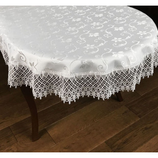 Biely oválny dekoračný obrus s ozdobným lemom