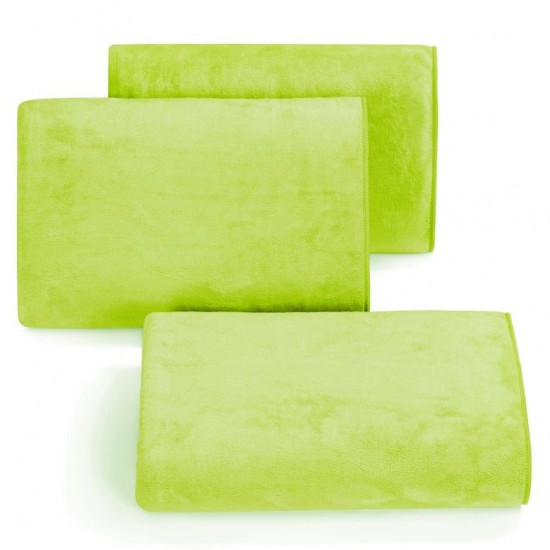 Rýchloschnúci svetlo zelený uterák do kúpeľne