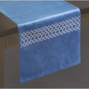 Tmavomodrý dekoračný behúň s kamienkami