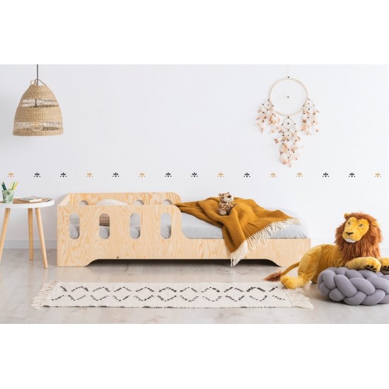 Detská posteľ z borovicového dreva