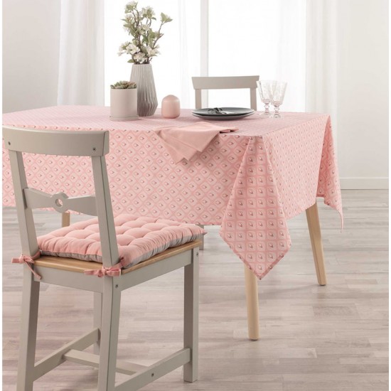 Ružový vzorovaný obrus na stôl