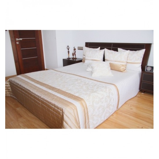 Bielo kapučínový prehoz na posteľ s elegantným vzorom