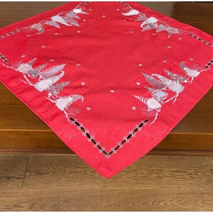 Dekoračný obrus červený so škriatkami