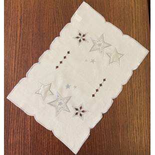 Obrúsok dekoračný biely s hviezdičkami