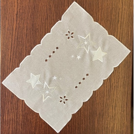 Obrúsok sivý dekoračný s hviezdičkami