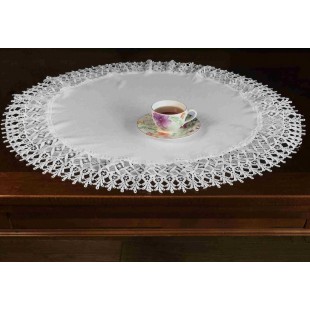 Obrus kruhový v bielej farbe s ozdobným okrajom