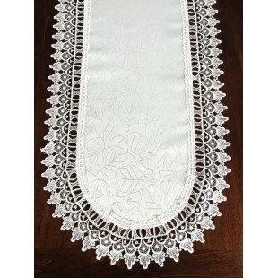 Behúň oválny biely s lístočkami