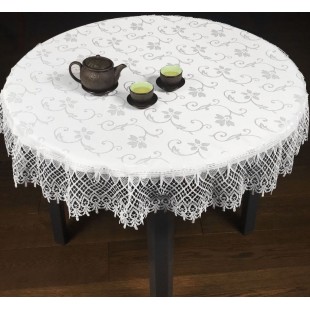 Obrus biely oválny s kvetinami a čipkou