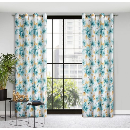 Záves biely stredne zatemňujúci s modrými kvetmi