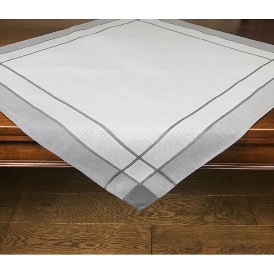 Obrus štvorcový v odtieňoch sivej farby
