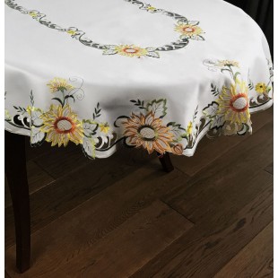 Obrus oválny biely s motívom kvetov