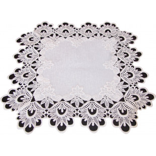 Obrúsok štvorcový s čipkovaným lemom