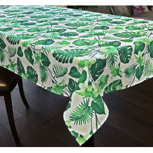 Obrus biely so zelenou potlačou