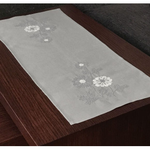 Behúň s kvetinovou výšivkou v sivej farbe