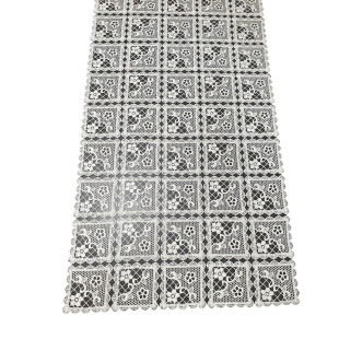 Dekoračný behúň v krémovej farbe s rastlinným motívom