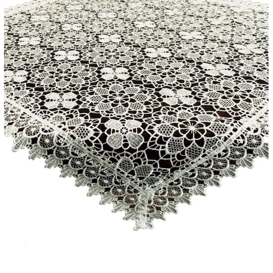 Krémový dekoračný obrus s ozdobným lemom