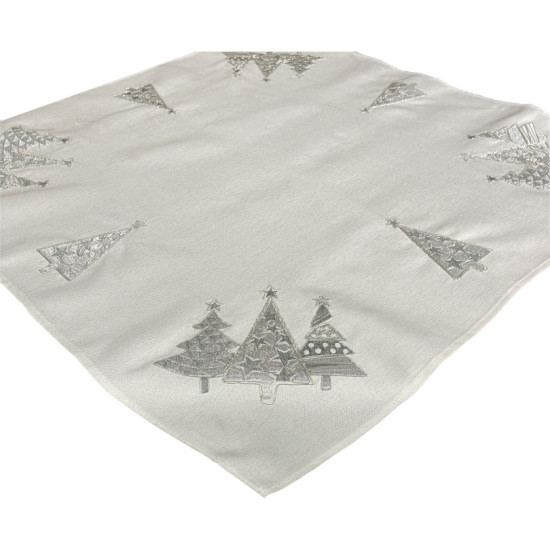 Štvorcový vianočný obrus zdobený striebornou výšivkou vianočného stromčeka