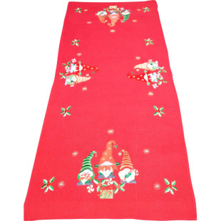 Obdĺžnikový vianočný behúň s výšivkou škriatkov v červenej farbe