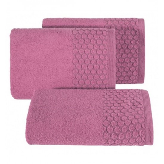 Ružový jednofarebný uterák z bavlny s kruhovým vzorom