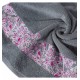 Elegantný tmavosivý bavlnený uterák s ozdobným pásom