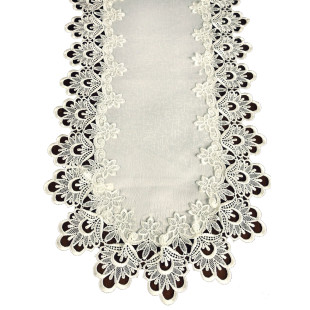 Krémový oválny dekoračný behúň na stôl s čipkou