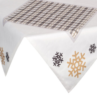 Vianočné prestieranie zdobené snehovými vločkami
