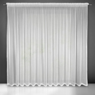 Biela záclona z pruhovanej látky pretkanej lesklou niťou